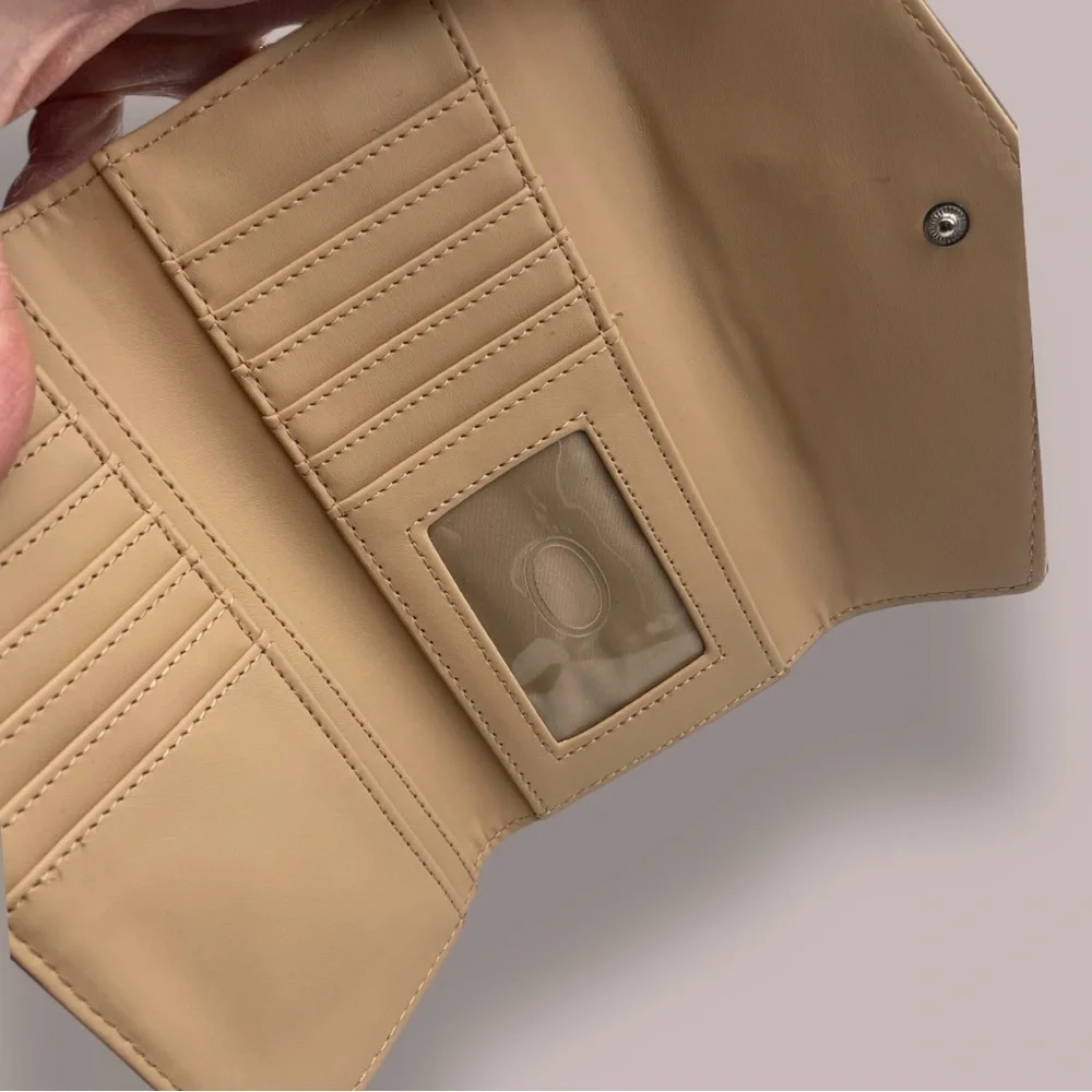 Guess Brown Logo Trifold Slim Wallet Silver